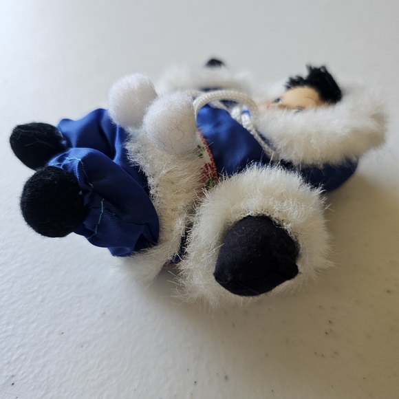 Arctic Kids Eskimo Doll with Porcelain Face 5 5" Alaska Collectible - Picture 6 of 9